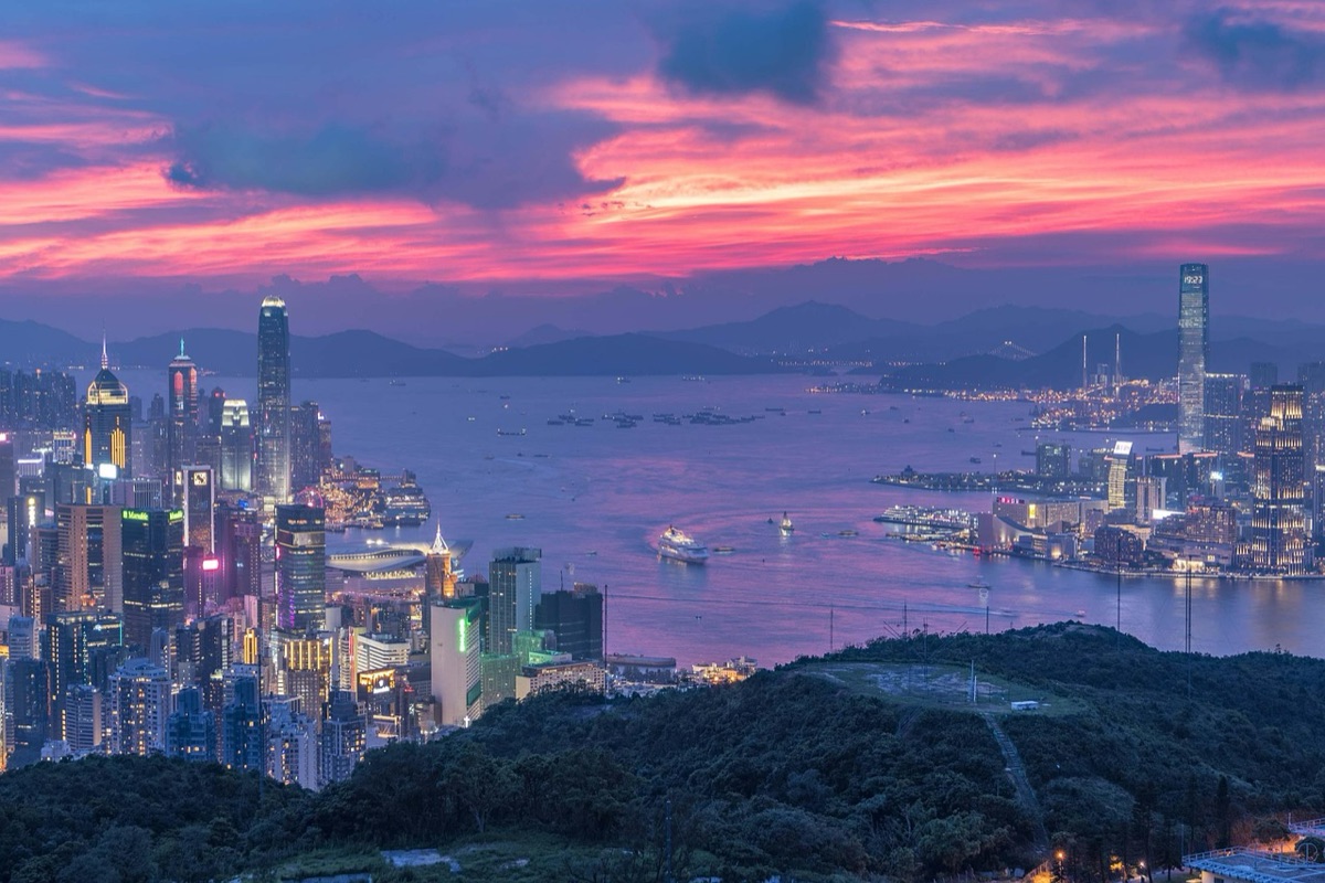 Victoria Harbour, Hong Kong, at sunset